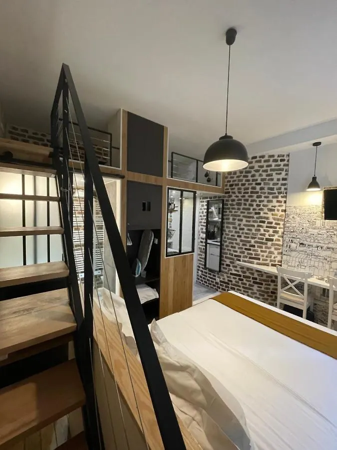 Cinq Diamants, Neuf équipé * París